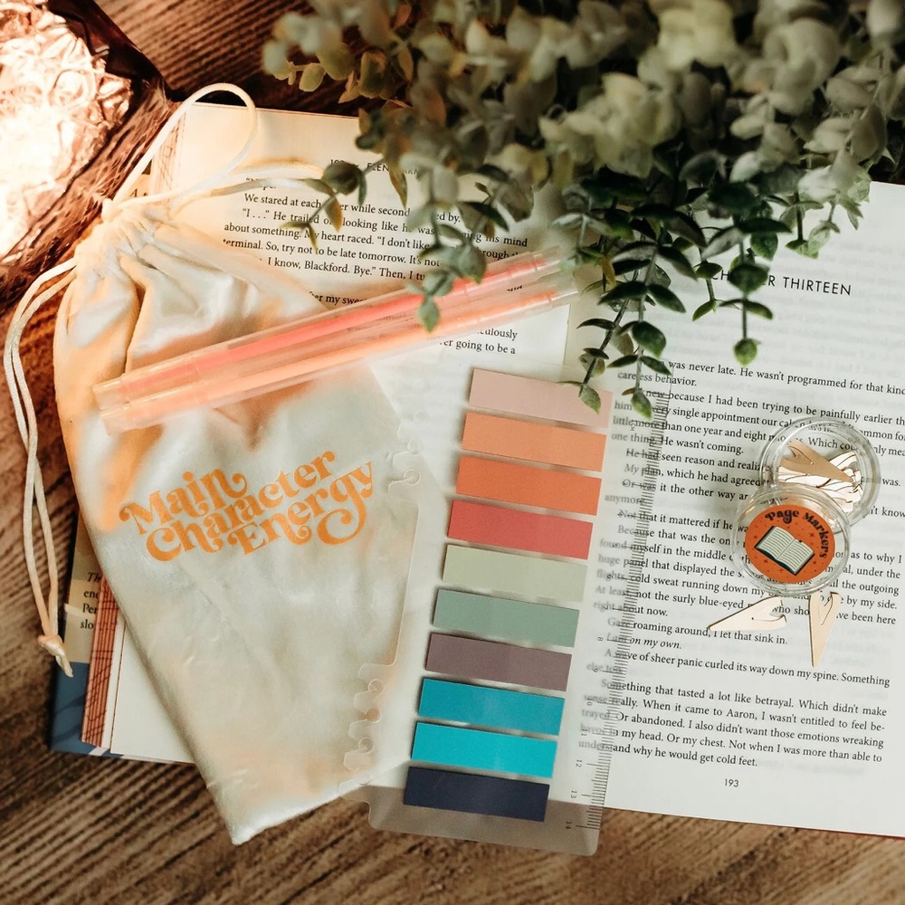The Bookish Box Main Character Energy Annotation Kit